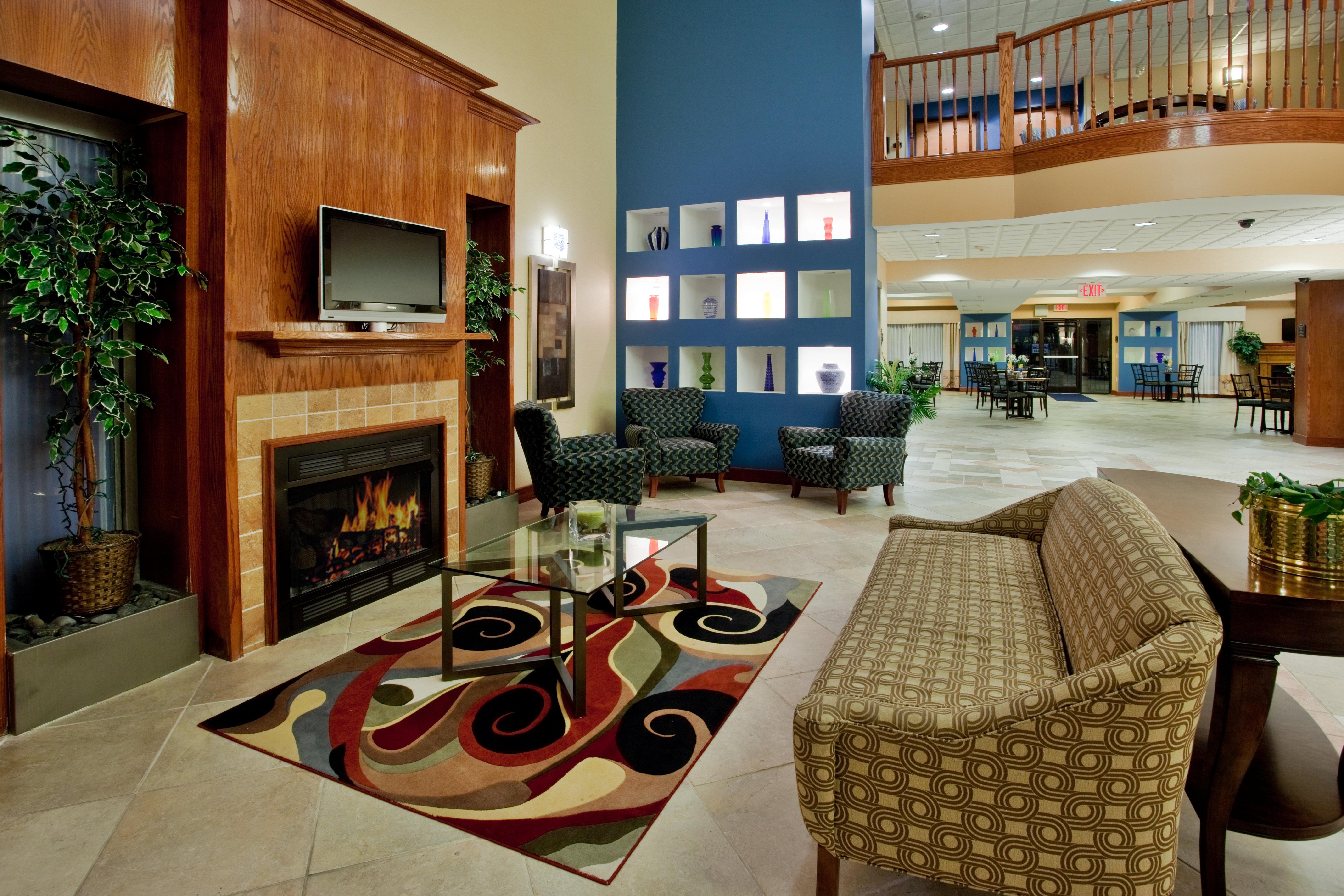 Holiday Inn Express Hotel & Suites Suffolk By Ihg Exterior photo